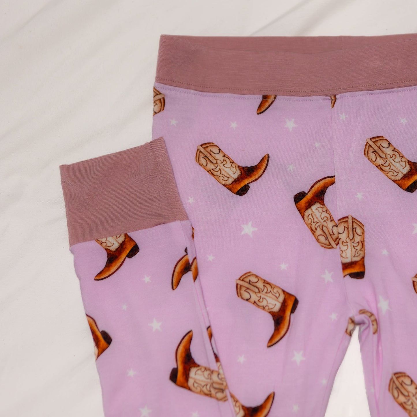BOOT SCOOTIN' SNUGGLES 2 PIECE SET