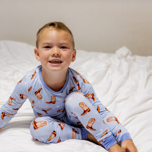 SADDLE SNUGGLES 2 PIECE SET