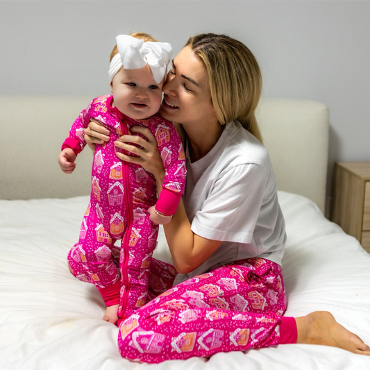 GINGERBREAD WOMEN'S COZY PANTS