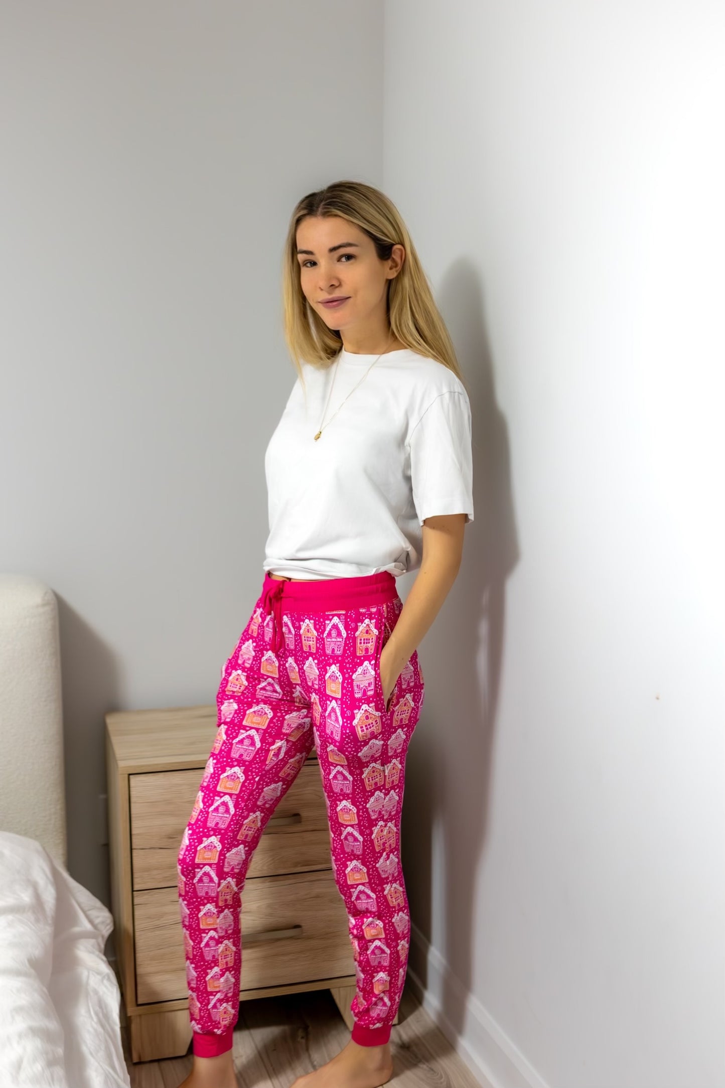 GINGERBREAD WOMEN'S COZY PANTS