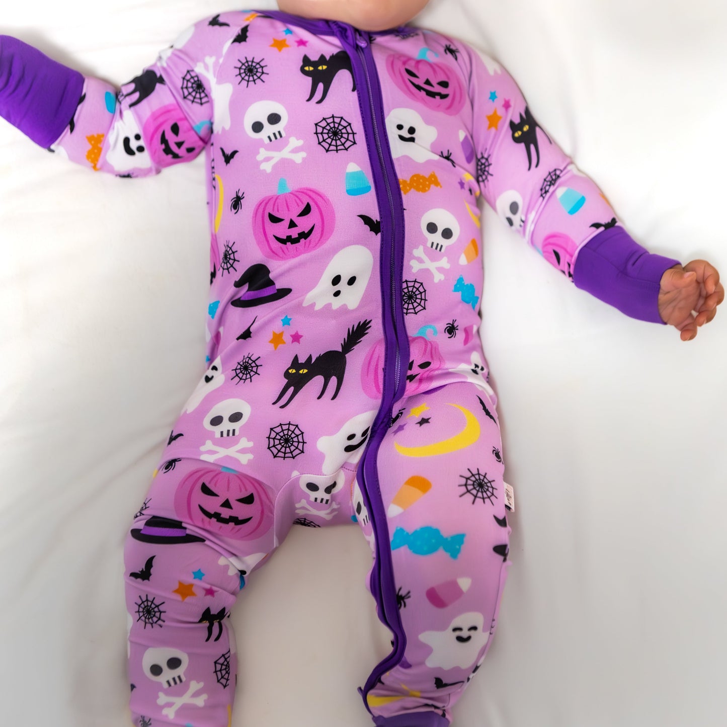 SALEM VIBES SLEEPER