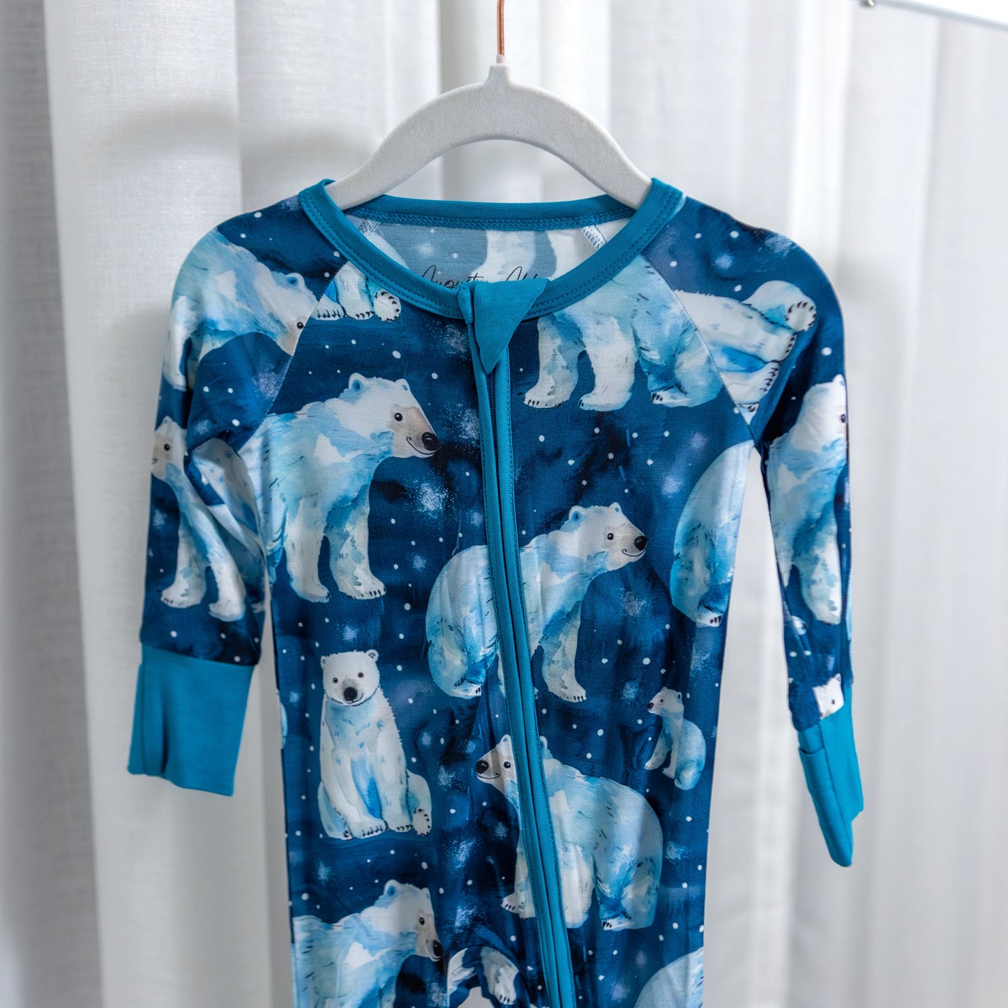 POLAR DREAMS SLEEPER