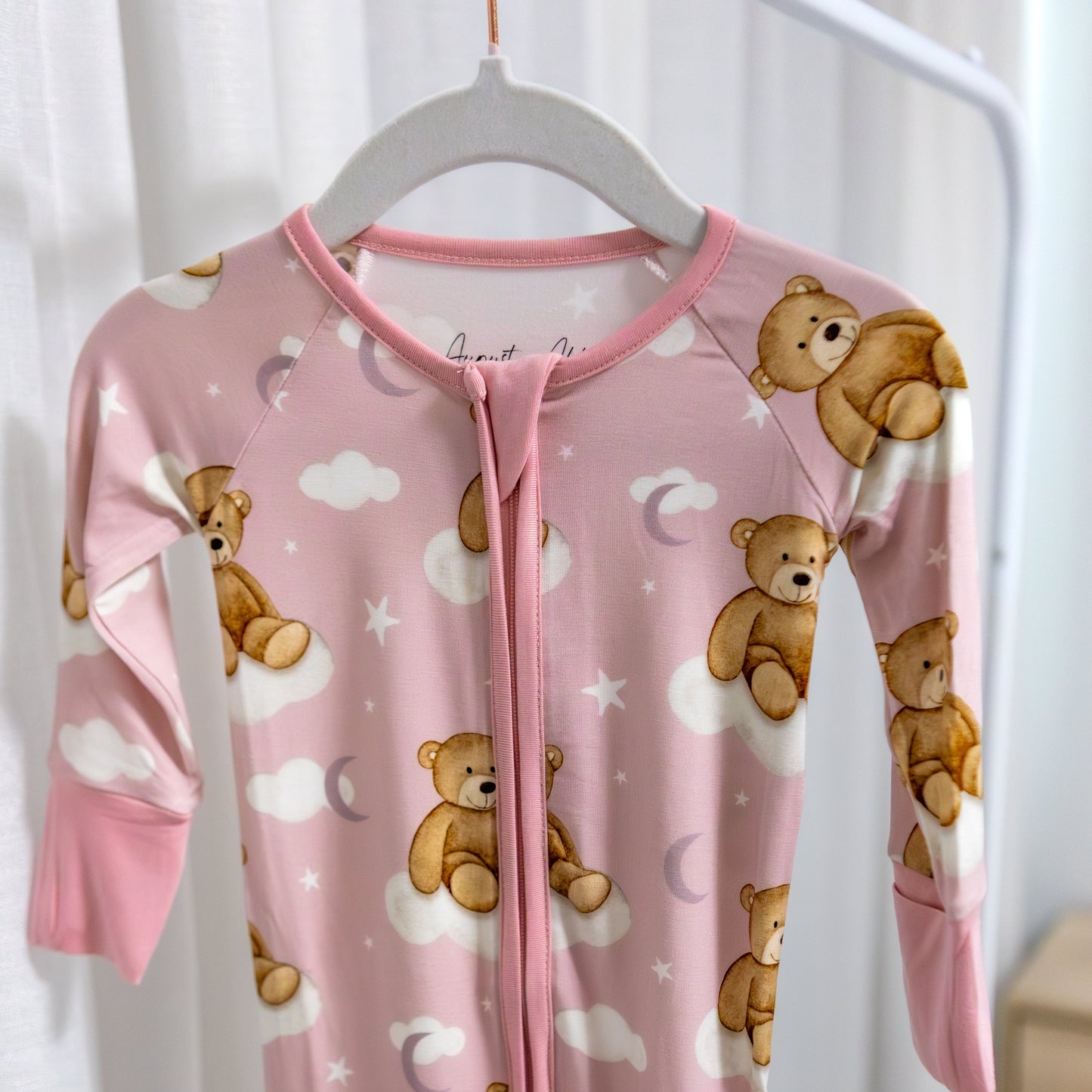 SNUGGLE SKIES SLEEPER